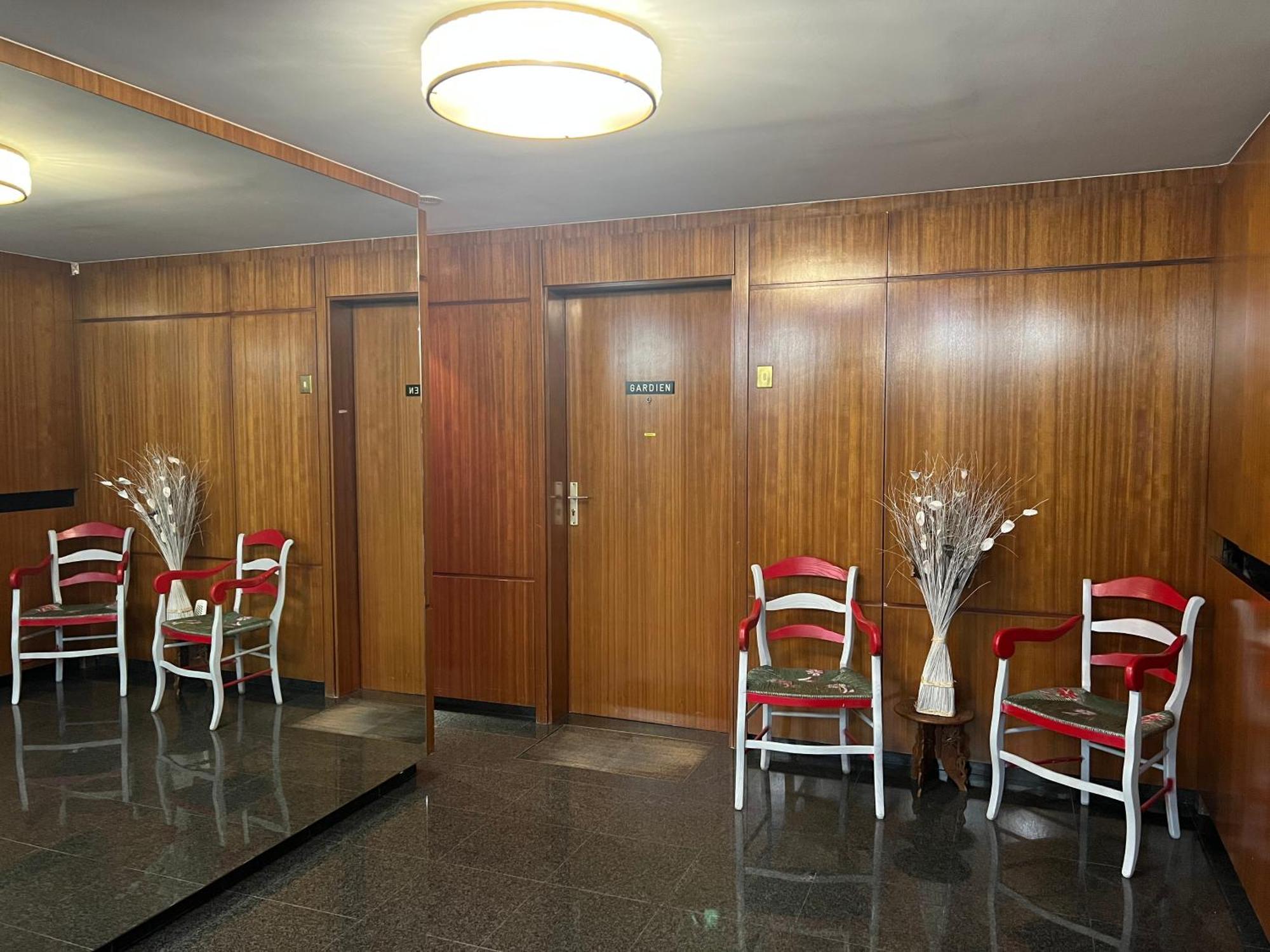 Studio Dans Le Quartier Luxe Neuilly-sur-Seine Extérieur photo